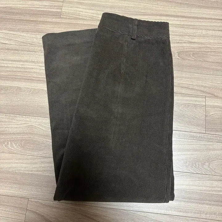 [BUNJANG] YUPPE Corduroy Line Skirt / 엽페(YUPPE) 코듀로이 라인스커트 브라운 s사이즈