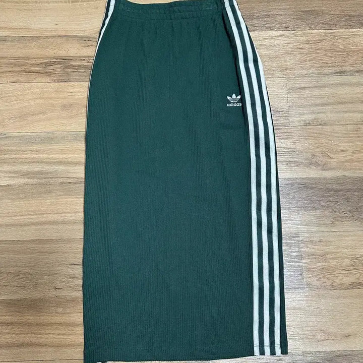 [BUNJANG] Adidas Firebird Knit Skirt Green / [XS] 아디다스 파이어버드 니트 스커트 그린