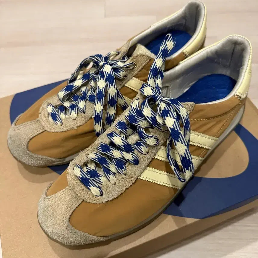 [BUNJANG] Adidas Wales Bonner Sneakers / [265] 아디다스 웨일스보너