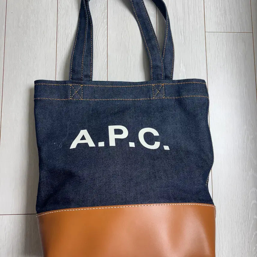 [BUNJANG] A.P.C. Axel Small Tote Bag Denim Caramel / 아페쎄 악셀 스몰 토트백 데님 카라멜