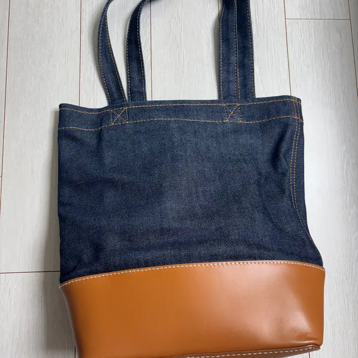 [BUNJANG] A.P.C. Axel Small Tote Bag Denim Caramel / 아페쎄 악셀 스몰 토트백 데님 카라멜
