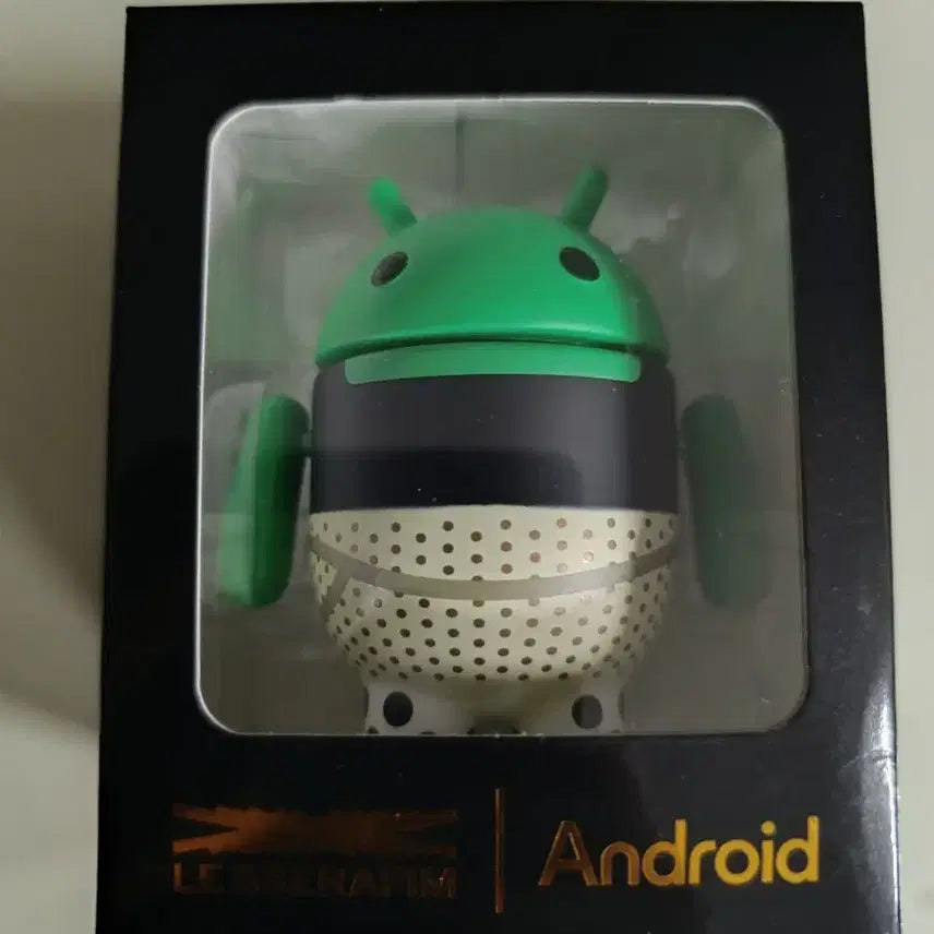 [BUNJANG] LE SSERAFIM Hong Eunchae Android Mini Figure / 르세라핌 안드로이드 미니 피규어 홍은채