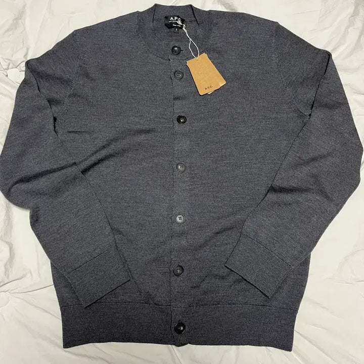 [BUNJANG] A.P.C. Gray Cardigan / A.P.C 아페쎄 라운드넥 그레이 가디건