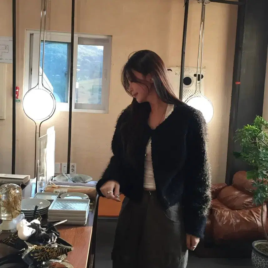 [BUNJANG] HAVE SOME MONTHS Cardigan / 에이블리 헤이브먼스 퍼 가디건_ 블랙