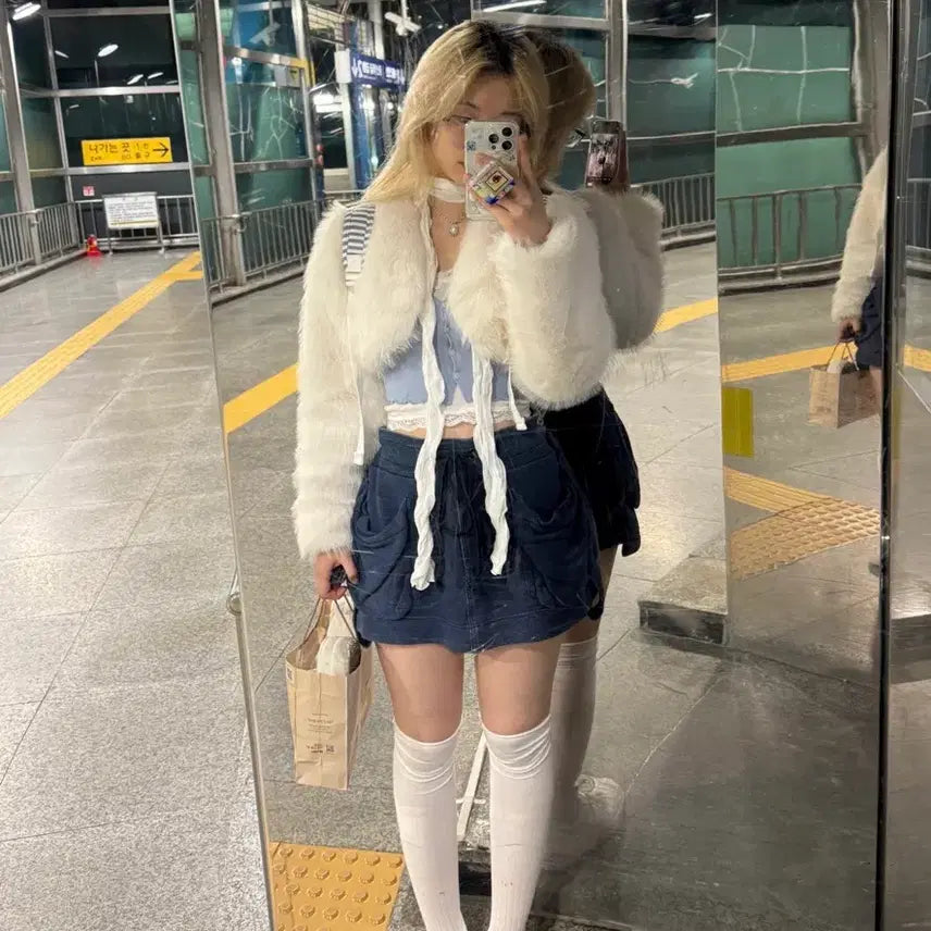 [BUNJANG] White Cropped Faux Fur Jacket / 화이트 퍼자켓 크롭퍼자켓