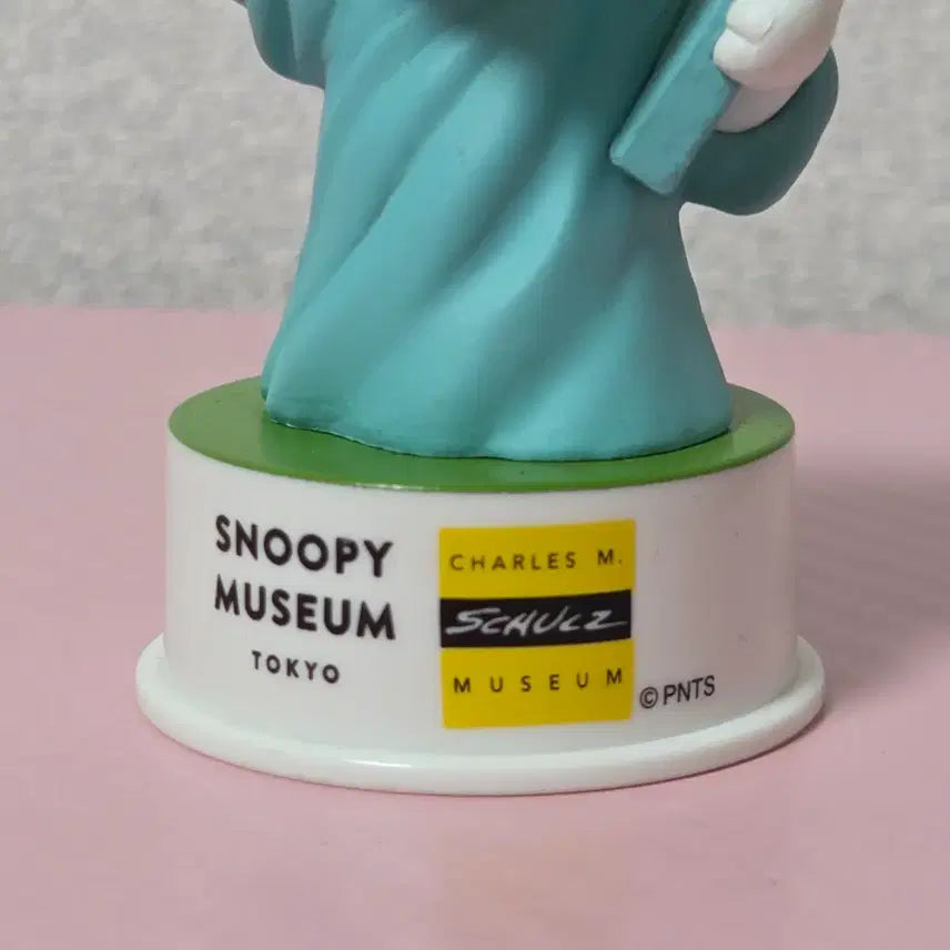 [BUNJANG] Snoopy Statue of Liberty Figure / 스누피 자유의 여신상 피규어