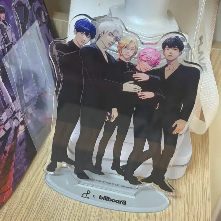 [BUNJANG] PLAVE Caligo Billboard Acrylic Stand - Group / 정품 플레이브 칼리고 빌보드 아크릴 스탠드 단체