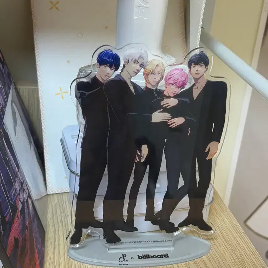 [BUNJANG] PLAVE Caligo Billboard Acrylic Stand - Group / 정품 플레이브 칼리고 빌보드 아크릴 스탠드 단체