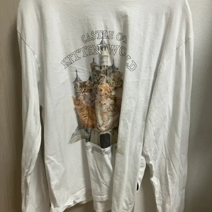 [BUNJANG] Joggersh Cat Graphic Long Sleeve / (2) 조거쉬 캣 그래픽 롱슬리브