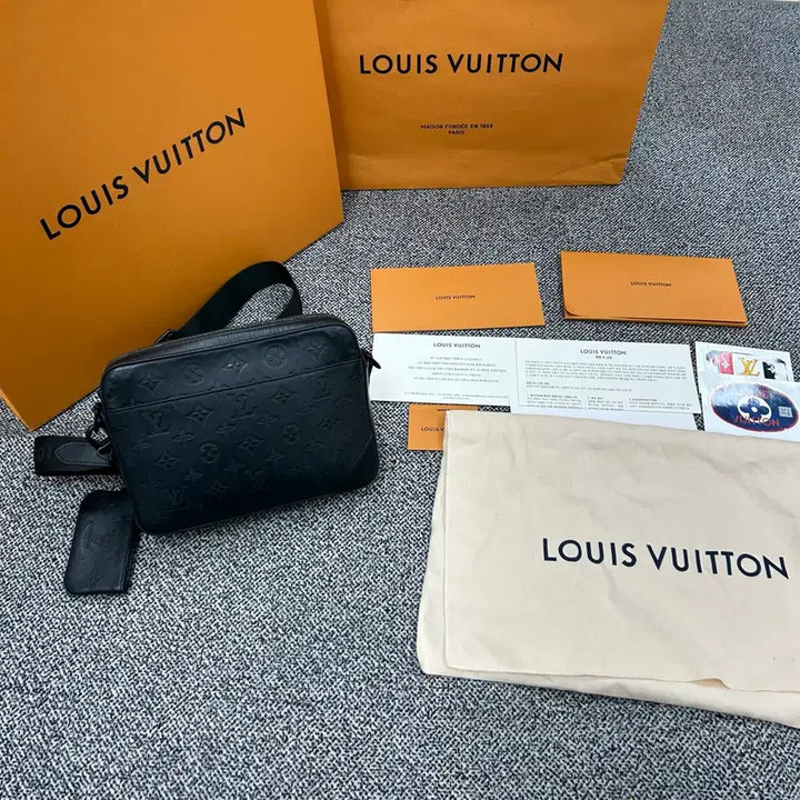 [BUNJANG] Louis Vuitton Shadow Duo Messenger Bag Crossbody / {국내 매장구매} 루이비통 쉐도우 듀오 메신저백 크로스백