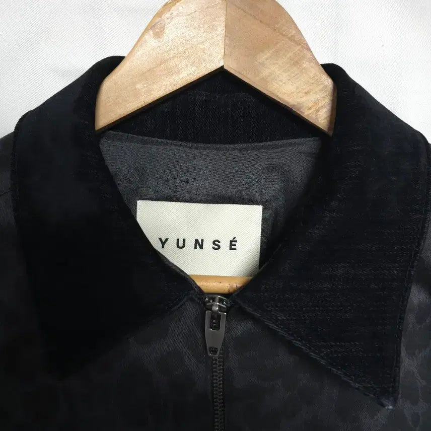 [BUNJANG] Yunse Black Leopard Jacket / Yunse 윤세 블랙 레오파드 쟈켓 2 (정품 새상품급)