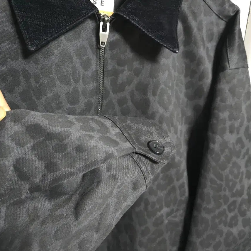 [BUNJANG] Yunse Black Leopard Jacket / Yunse 윤세 블랙 레오파드 쟈켓 2 (정품 새상품급)