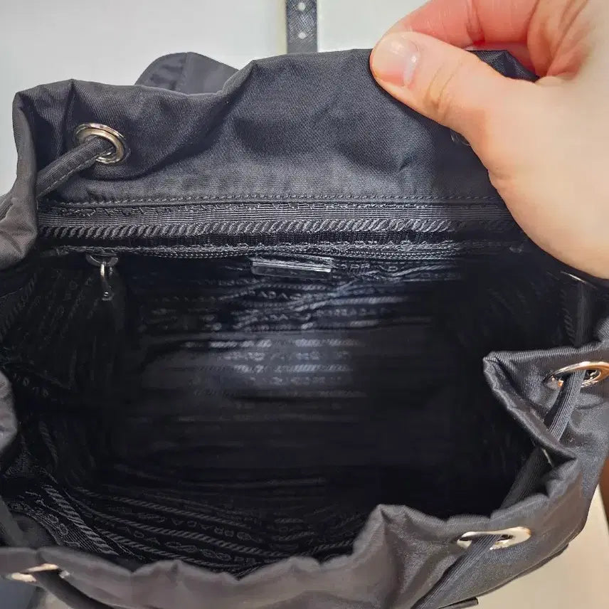 [BUNJANG] Prada Re-Nylon Backpack Small Size / 3월까지만 판매:)(새상품)프라다 리 나일론 백팩 스몰 사이즈 (풀구성)