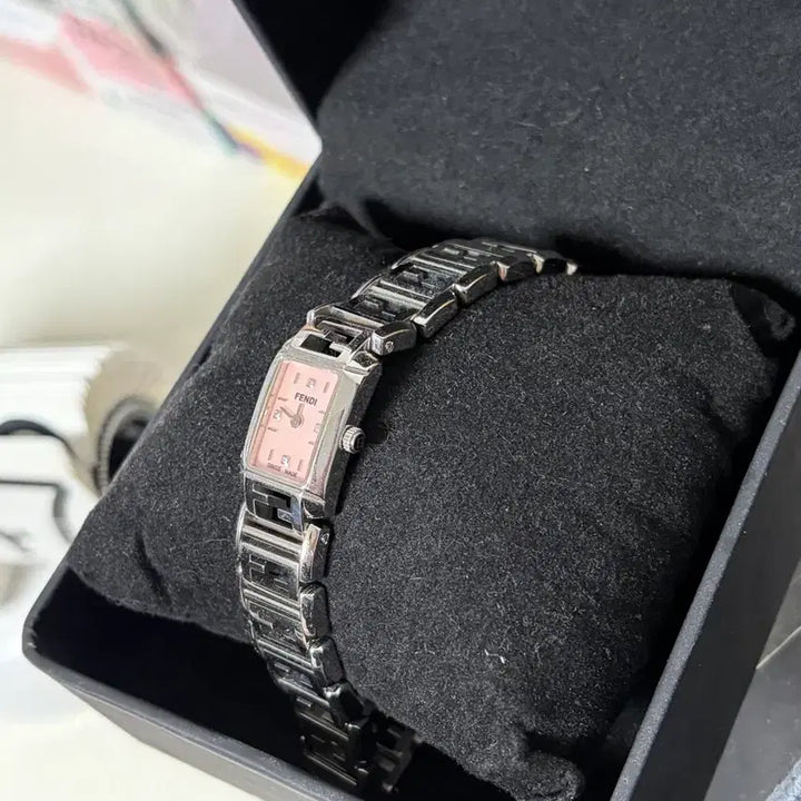 [BUNJANG] Fendi Women's Watch / 펜디시계