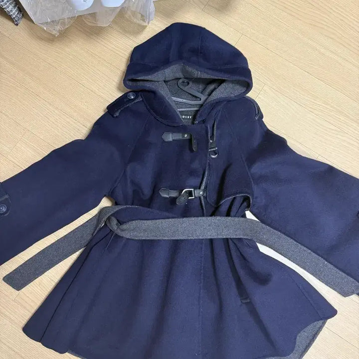 [BUNJANG] Egoist Navy Cape Hooded Coat / 네이비 망토 후드 코트. 에고이스트 코트