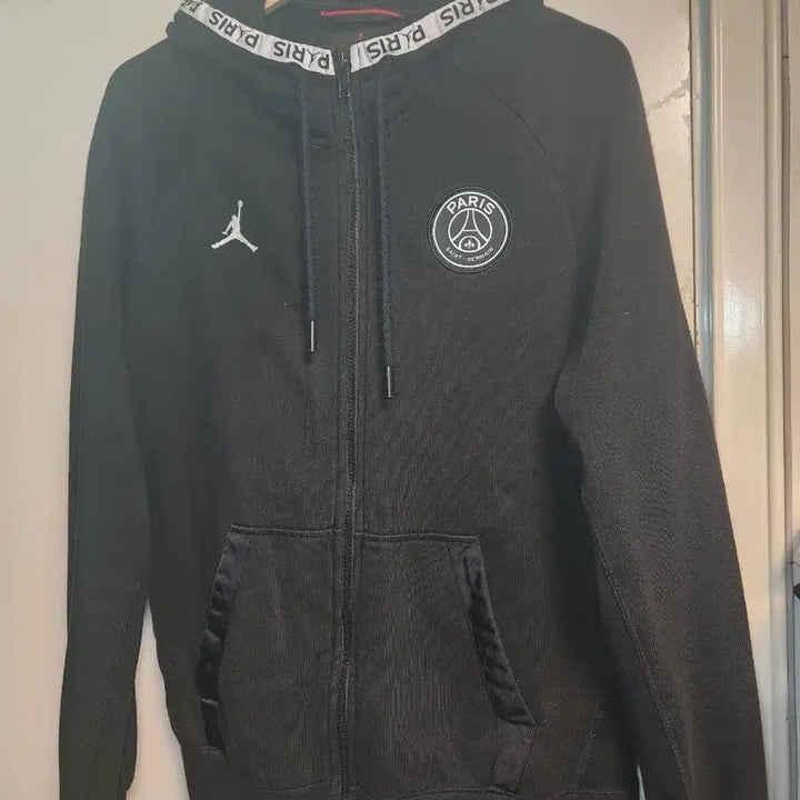 [BUNJANG] Jordan x Paris Saint-Germain Black Hoodie Zip-up L / 조던x파리생제르맹 블랙 후드 집업 L