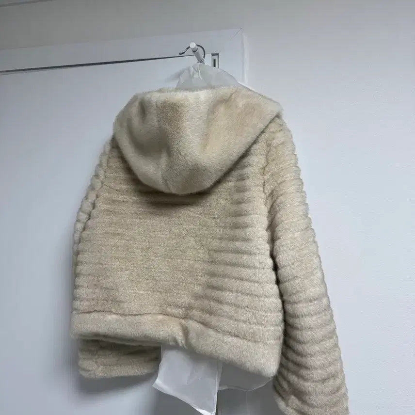 [BUNJANG] moee Goose Faux Fur Coat / moee 구스 페이크퍼