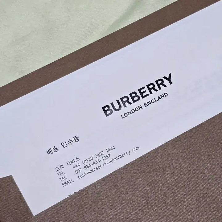 [BUNJANG] Burberry Vintage Check Portrait Clutch Bag / 버버리 빈티지 체크 포트레이트 클러치 파우치백