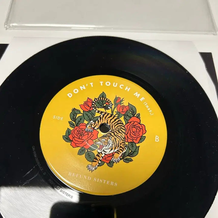 [BUNJANG] Refund Sisters 7-inch LP / 환불원정대 7인치 LP 굿즈 새상품