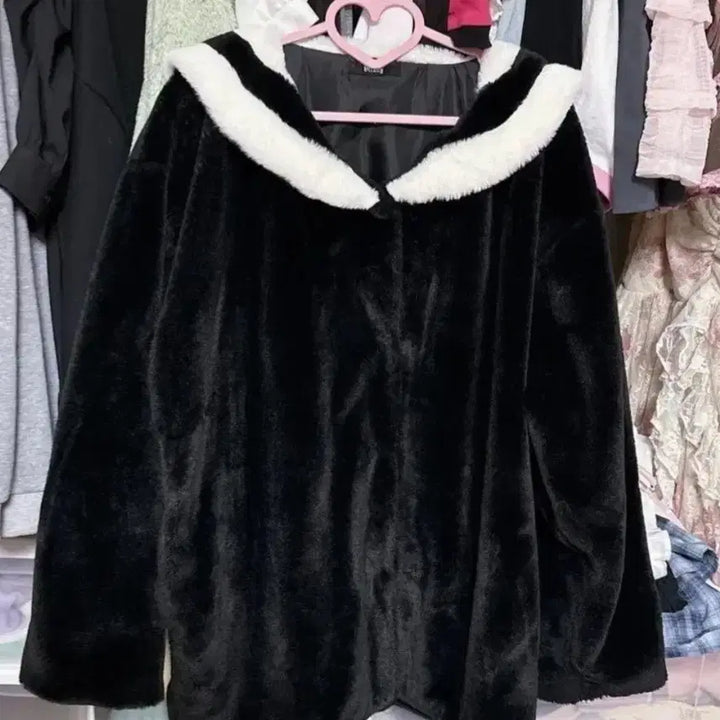 [SOLD OUT] 지뢰계 양산형 세일러 퍼코트