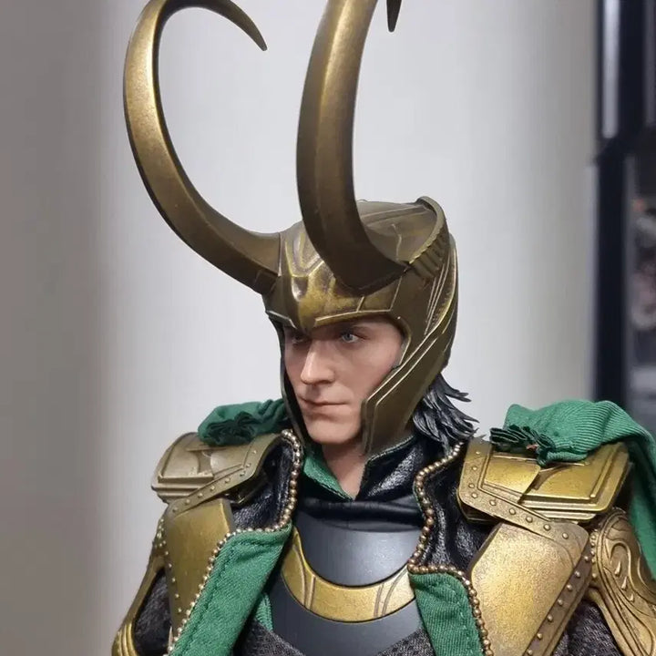 [BUNJANG] Hot Toys Avengers Loki Figure / 핫토이 어벤져스 로키 피규어 팝니다