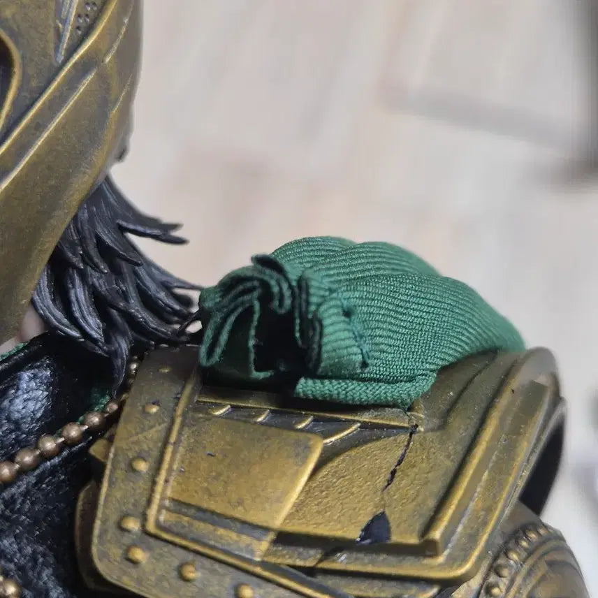 [BUNJANG] Hot Toys Avengers Loki Figure / 핫토이 어벤져스 로키 피규어 팝니다