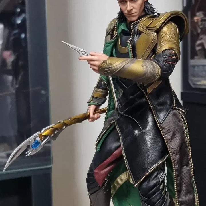 [BUNJANG] Hot Toys Avengers Loki Figure / 핫토이 어벤져스 로키 피규어 팝니다