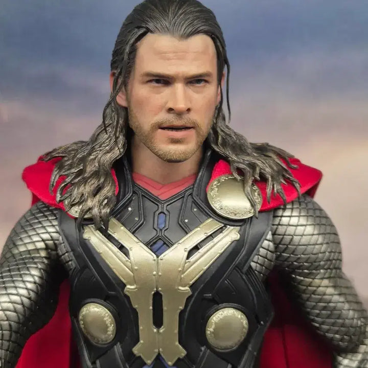 [BUNJANG] Hot Toys Thor Armor Version Figure / 핫토이 다크월드 토르 갑주버전 팝니다.
