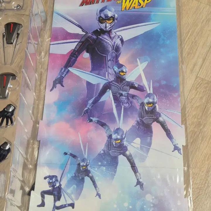 [BUNJANG] Hot Toys Wasp Figure / 핫토이 와스프 피규어 팝니다. (앤트맨과 와스프)