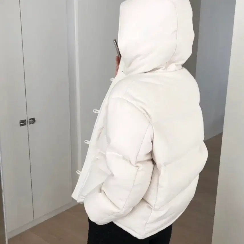 [BUNJANG] Founders Goose Down Padding Jacket (Ivory) / [가격안내려요] 도매택 파운더스 에디 구스다운 패딩 (아이보리)