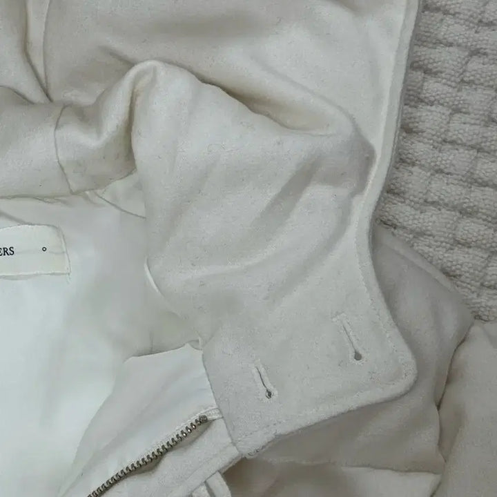 [BUNJANG] Founders Goose Down Padding Jacket (Ivory) / [가격안내려요] 도매택 파운더스 에디 구스다운 패딩 (아이보리)