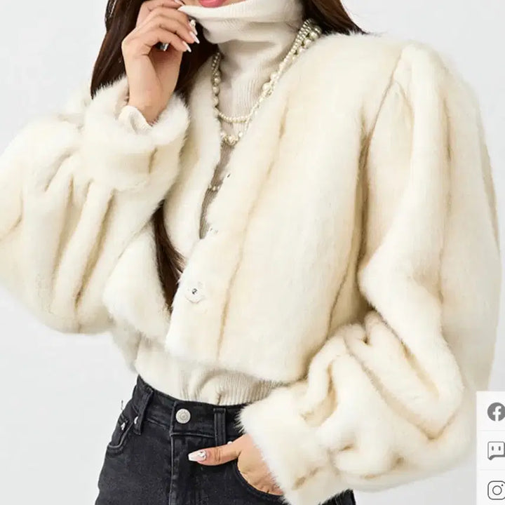[BUNJANG] Ivory V-neck Puff Fur Jacket / <아이보리> 브이넥 퍼프 퍼자켓