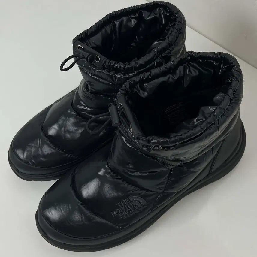 [BUNJANG] The North Face White Label Bootie Short Premium Goose Down Padding Boots 270 / 노스페이스 화이트라벨 부티숏 프리미엄 구스다운 패딩부츠 270