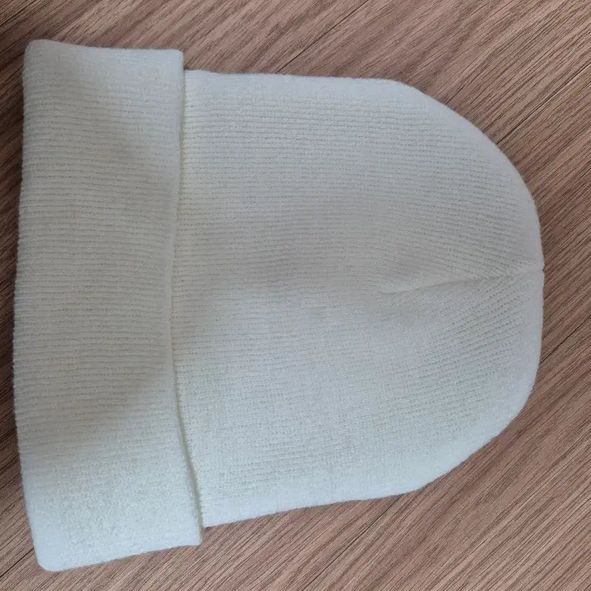 [BUNJANG] Descente Women's Beanie / 데상트 비니 여성용