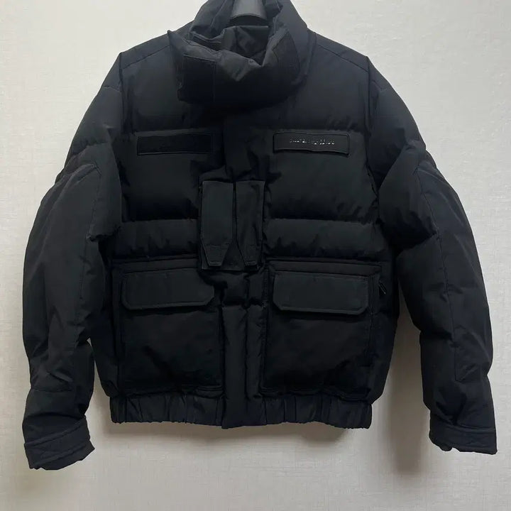 [BUNJANG] Customellow X Silencian Oversized Goose Down Short Padded Jacket / 남자 커스텀멜로우 X 실렌시온 오버핏 구스 다운 숏패딩 자켓 100