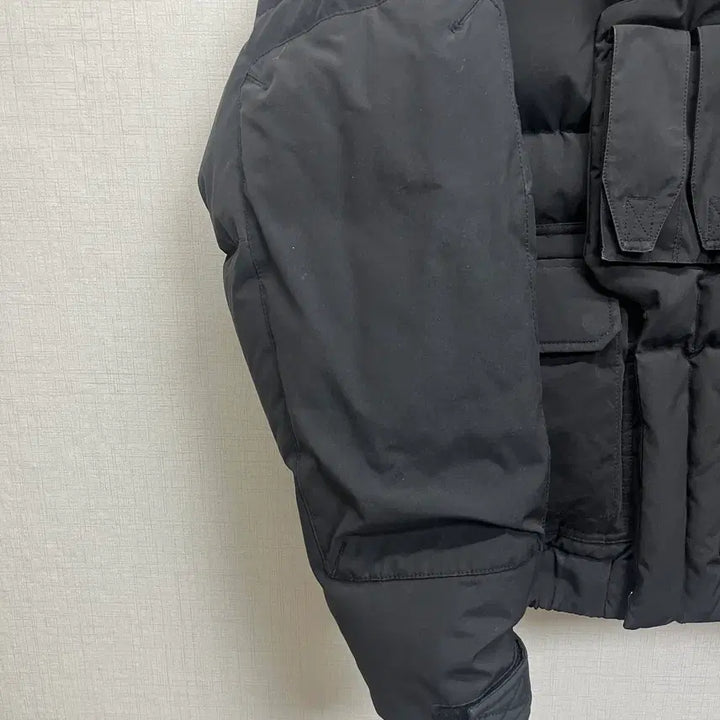 [BUNJANG] Customellow X Silencian Oversized Goose Down Short Padded Jacket / 남자 커스텀멜로우 X 실렌시온 오버핏 구스 다운 숏패딩 자켓 100