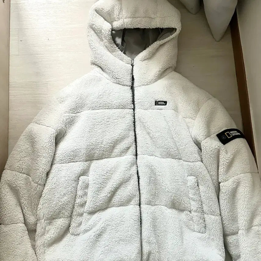 [BUNJANG] National Geographic Reversible Fleece Hoodie Jacket / 내셔널지오그래픽 양면 플리스 후디 점퍼 무료배송