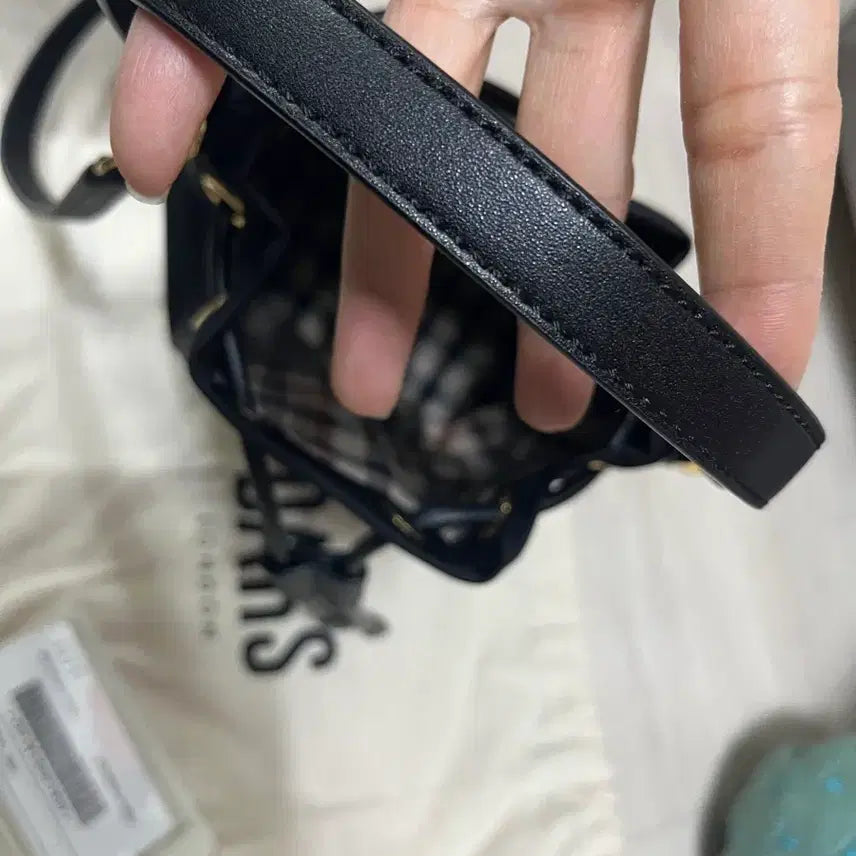 [BUNJANG] Daks Teddy Bear Embroidered Bucket Bag / 닥스 블랙 테디베어 자수 버킷백