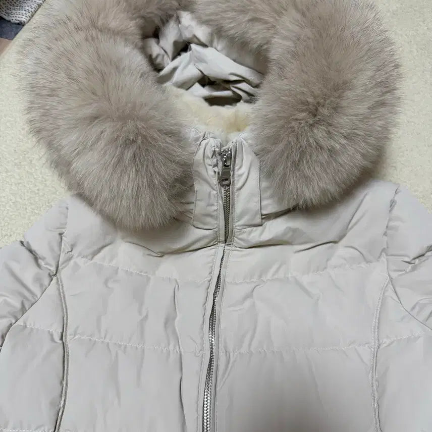 [BUNJANG] Hazzys Women's Fur Padded Jacket / 헤지스 여성 퍼 패딩