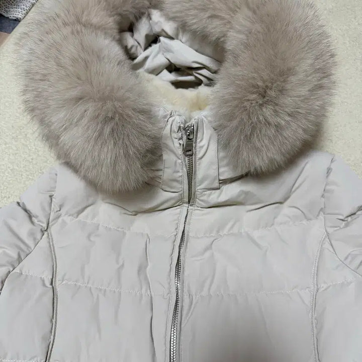 [BUNJANG] Hazzys Women's Fur Padded Jacket / 헤지스 여성 퍼 패딩