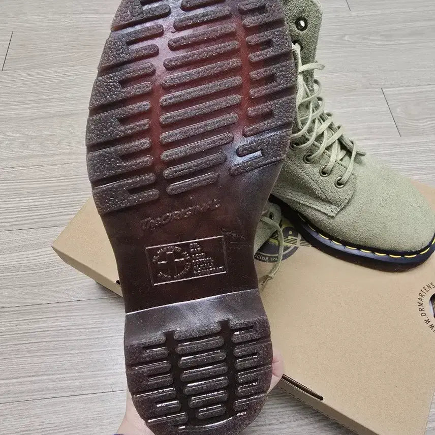 [BUNJANG] Dr. Martens 1460 Pascal Pale Olive Boots / 닥터마틴 부츠 1460 파스칼 Pale Olive 색상