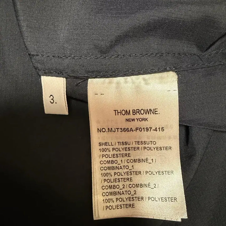 [BUNJANG] Thom Browne Hooded Windbreaker Navy Jacket / 톰브라운 후드바람막이 네이비 판매합니다