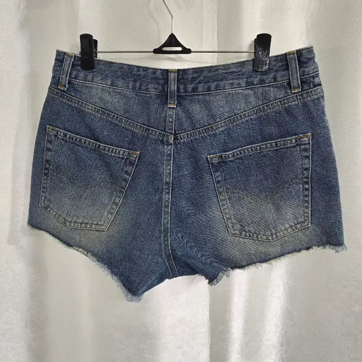 [BUNJANG] Tomboy Denim Shorts / 톰보이 데미지 청 반바지 (1539)