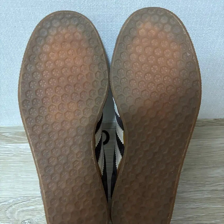 [BUNJANG] Adidas Gazelle Shadow Brown Sneakers / 아디다스 가젤 쉐도우 브라운 220