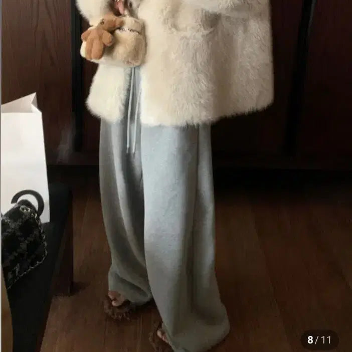 [BUNJANG] Beige Oversized Faux Fur Coat (Size M) / 무료배송 여성 베이지 퍼코트 오버핏  새상품급 M