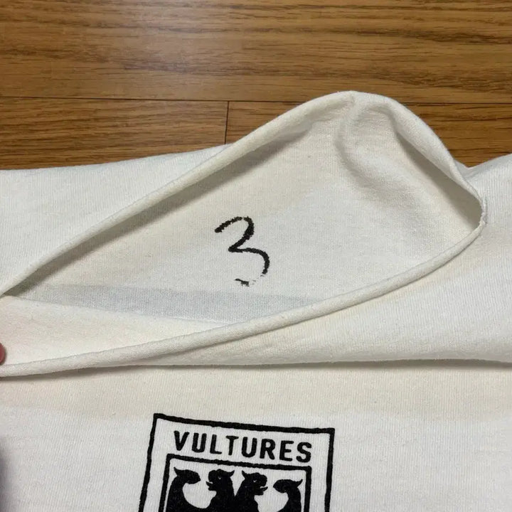 [BUNJANG] Easy Vertices Long Sleeve T-shirt (White) / [3] 이지 벌처스 롱슬리브 티셔츠 화이트