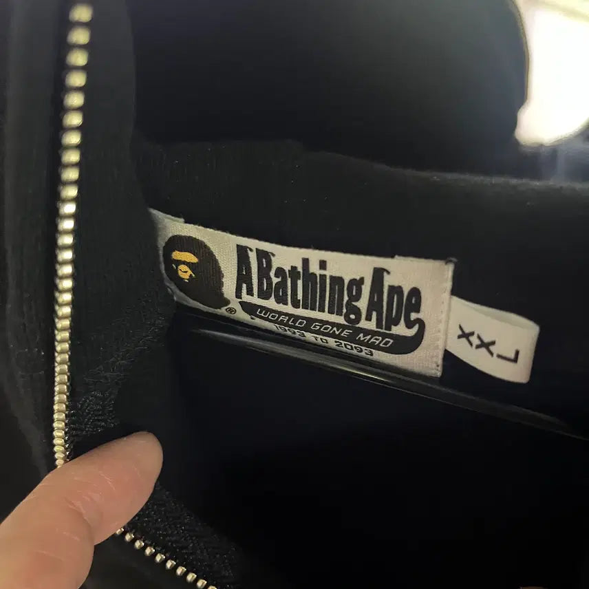 [BUNJANG] BAPE 1st Tiger Swarovski / 베이프 1st 타이거 스와로브스키 BAPE