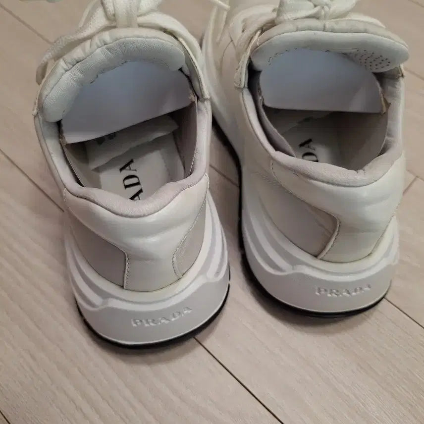 [BUNJANG] Prada Nylon and Brushed Leather Sneakers / 프라다리나일론및브러쉬드스니커즈