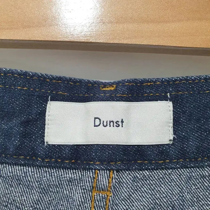 [BUNJANG] Dunst Essential Denim Shorts / 던스트 에센셜 데님 쇼츠 로우 데님 팬츠 M_S0993