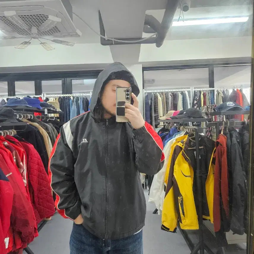 [SOLD OUT] Russell 러셀 윈드브레이크 집업